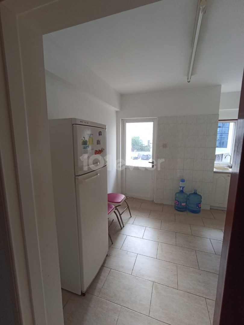 Girne Merkez'de kiralık 3+1 daire