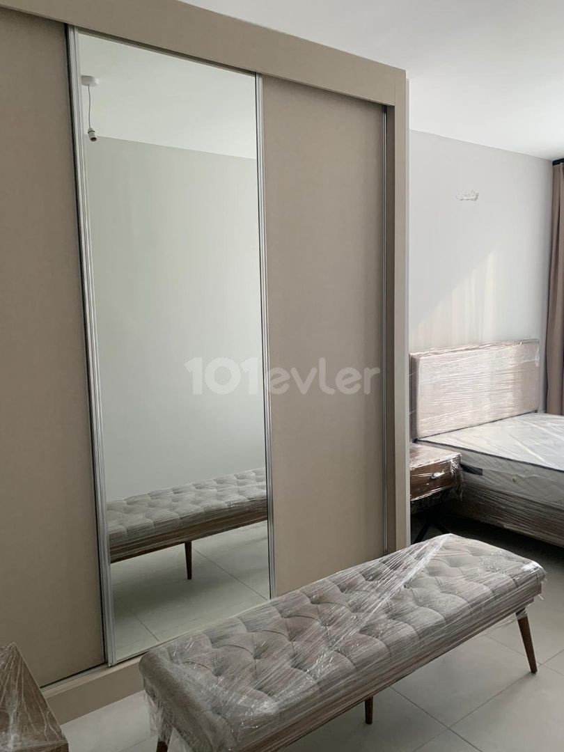 2+1 Luxus-Penthouse zum Verkauf in Alsancak