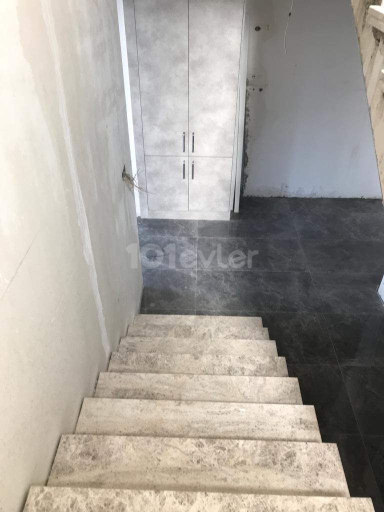 Bellapaise/Ozanköy'de satılık havuzlu 4+1 villa