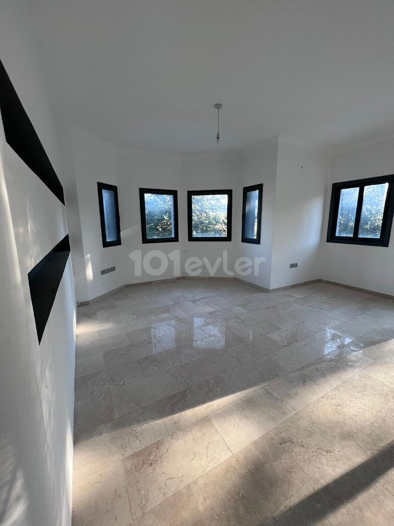 Spacious 4+1 villa for sale in Alsancak