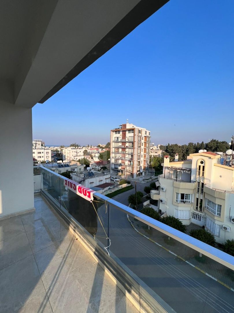 Luxury 2+1 apartment for sale in Girne Center