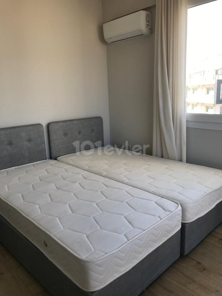 Girne merkezde satılık eşyalı 2+1 daire 