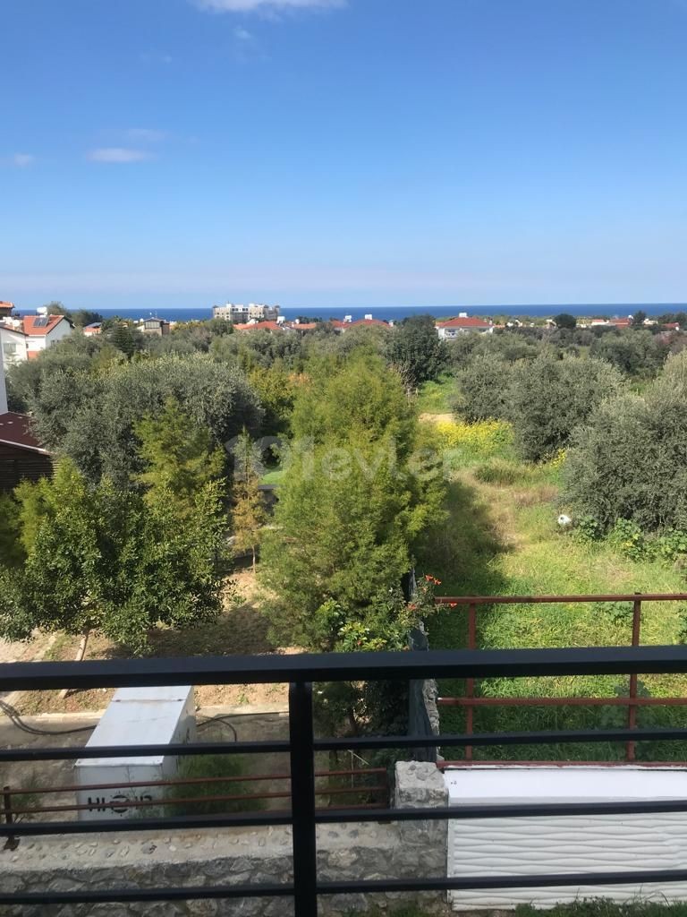 2+1 apartment for sale in Kyrenia Ozankoy