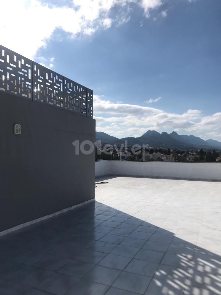 2+1 apartment for sale in Kyrenia Ozankoy