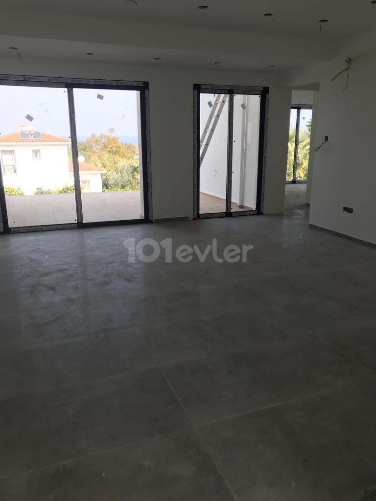 4+2 duplex villa for sale in Alsancak