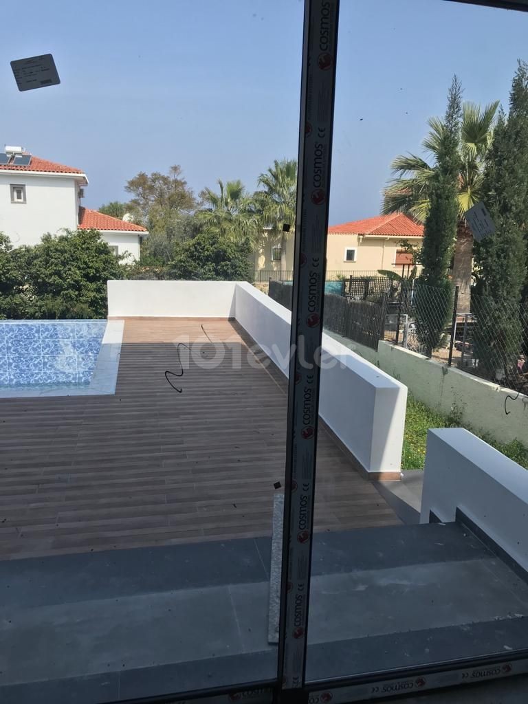 4+2 Duplex-Villa zu verkaufen in Alsancak