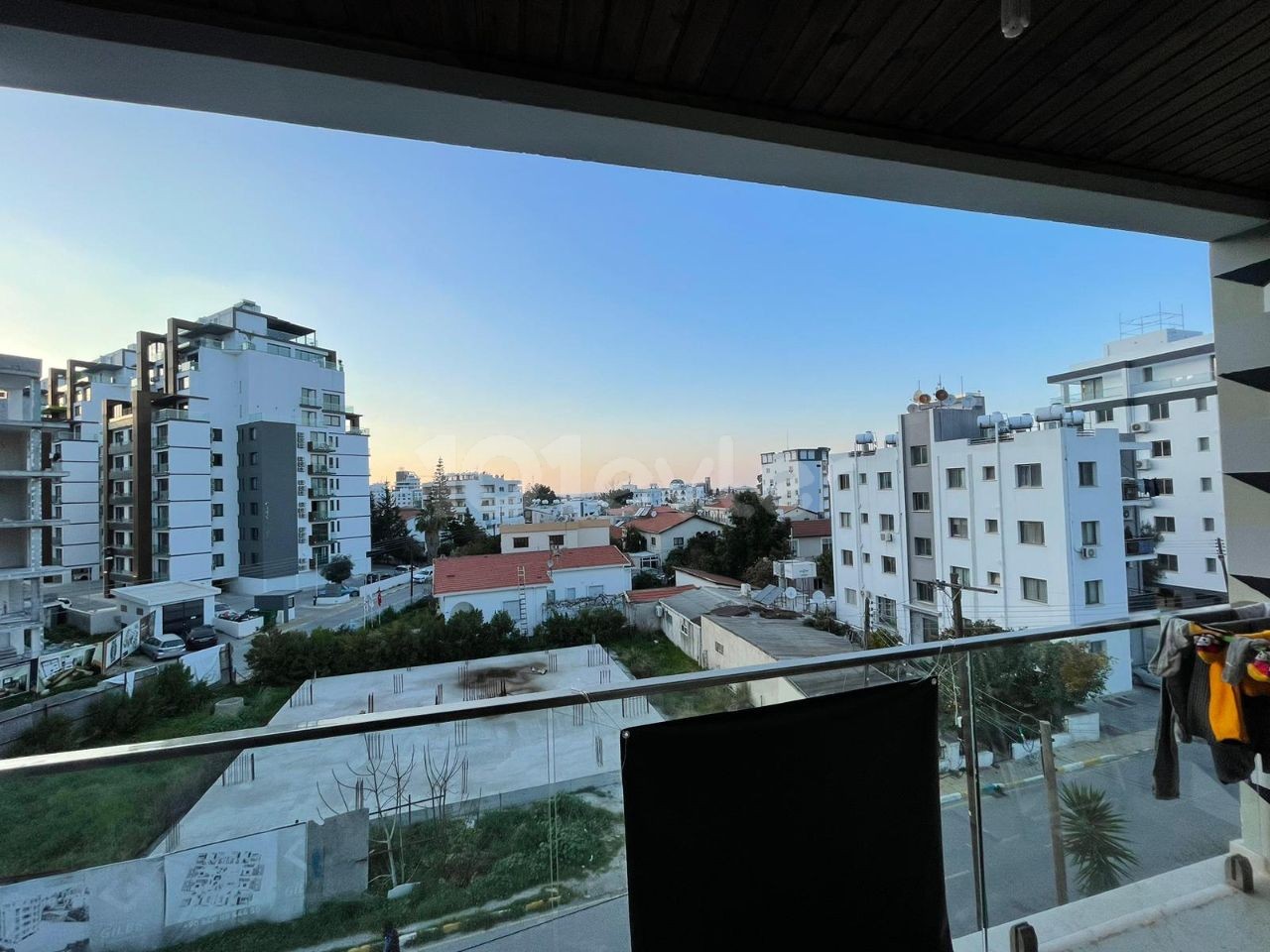 2+1 Wohnung zu verkaufen in Kyrenia Centre, im türkischen Viertel