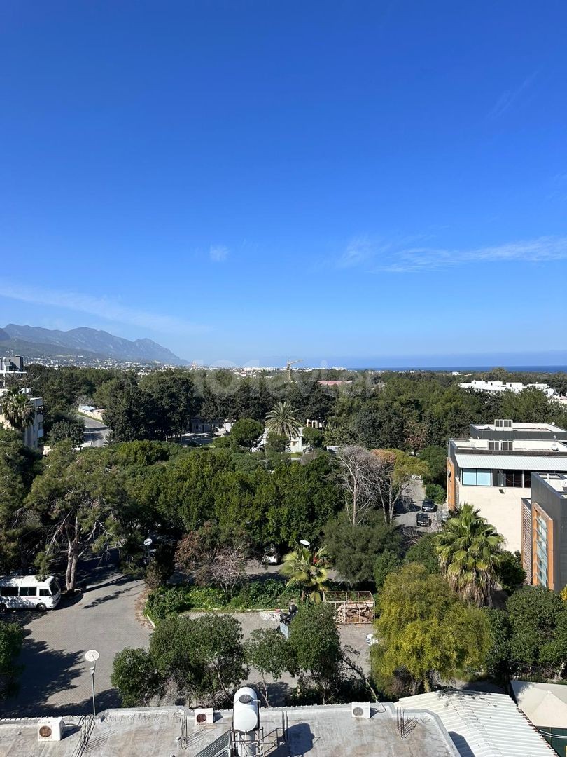  Zu verkaufen 2+1 Penthouse zu verkaufen in Kyrenia Centre, mit 360 unverbaubarem Meer- und Bergblick!!!