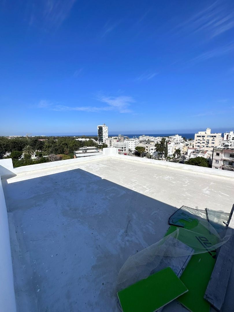  Zu verkaufen 2+1 Penthouse zu verkaufen in Kyrenia Centre, mit 360 unverbaubarem Meer- und Bergblick!!!