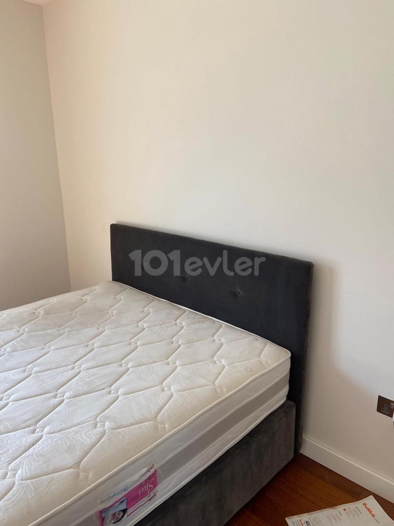 Çatalköy'de kiralık denize sıfır havuzlu 3+1 villa