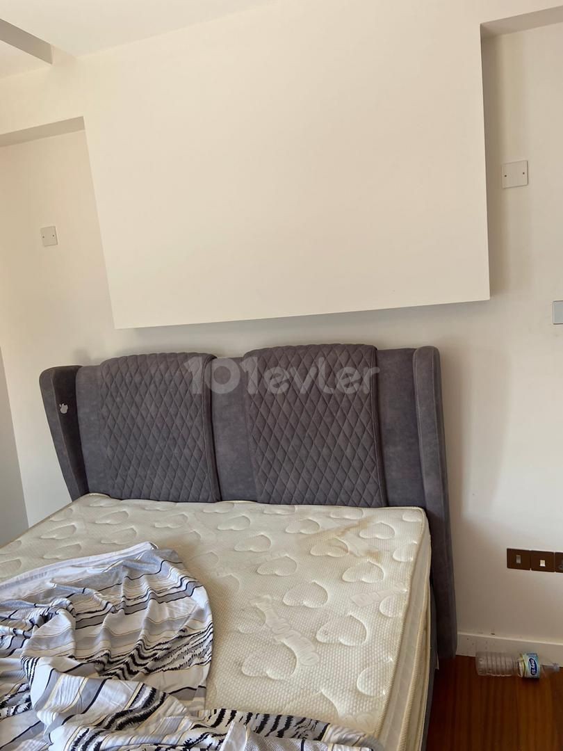 Çatalköy'de kiralık denize sıfır havuzlu 3+1 villa