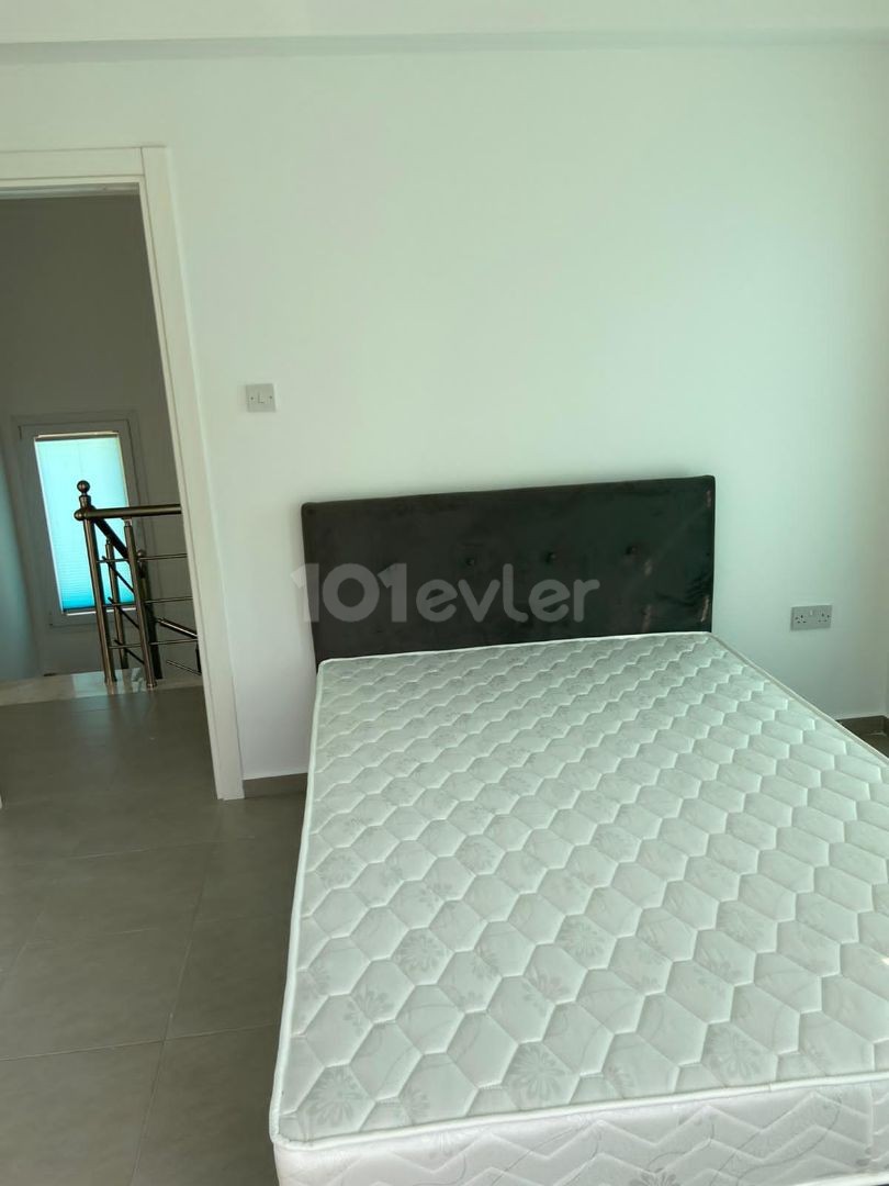 Ozanköy'de havuzlu ve deniz manzaralı kiralık 3+1 lüks villa