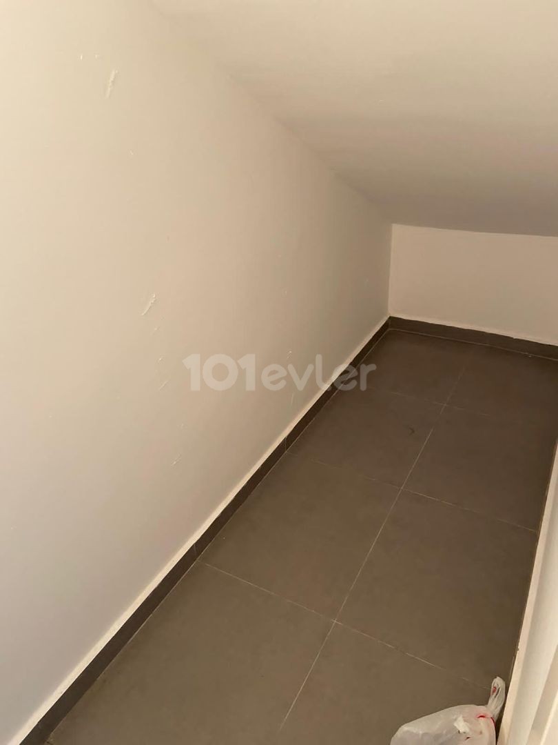 Ozanköy'de havuzlu ve deniz manzaralı kiralık 3+1 lüks villa