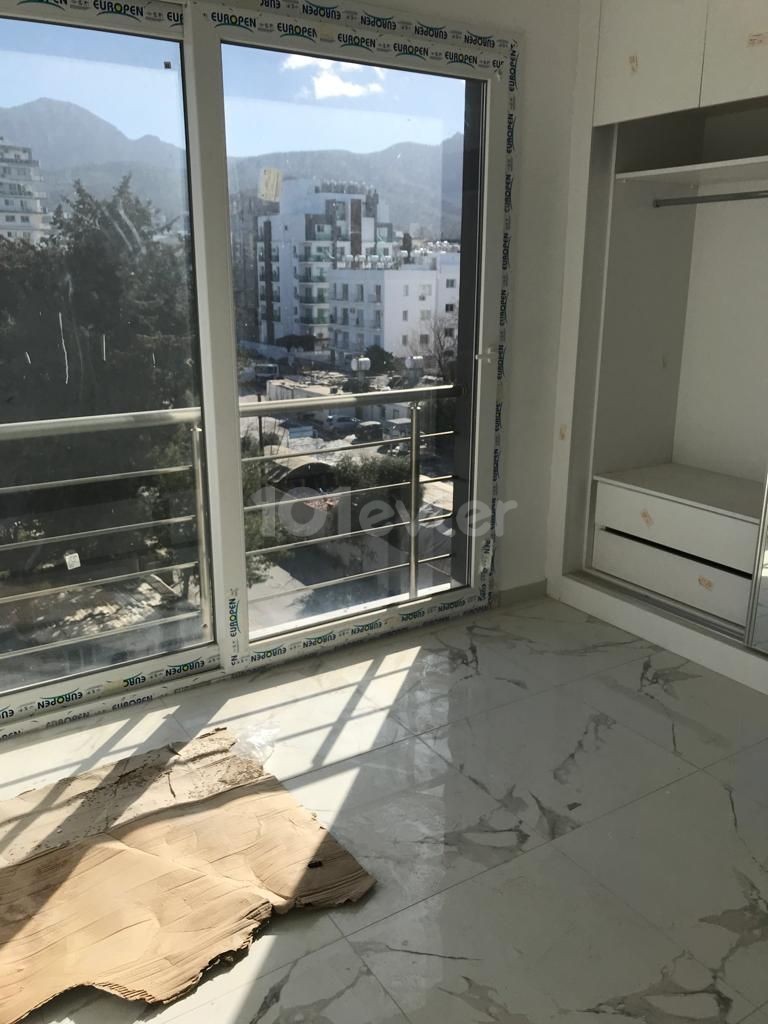 Girne merkezde satılık 3+1 daire