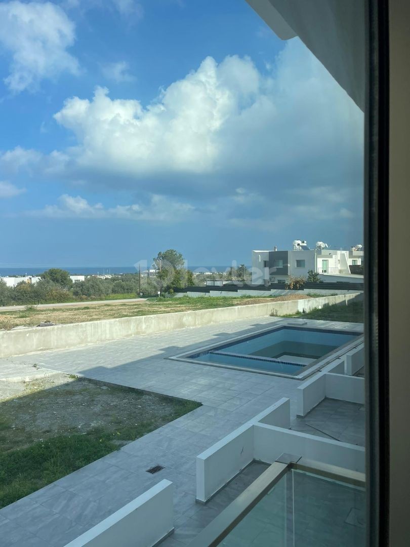 Girne, Karaoğlanoğlu’da Satılık 3+2 ikiz villa