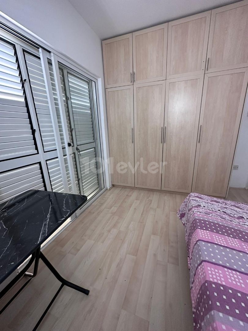 Girne merkezde kiralık eşyalı 3+1 daire