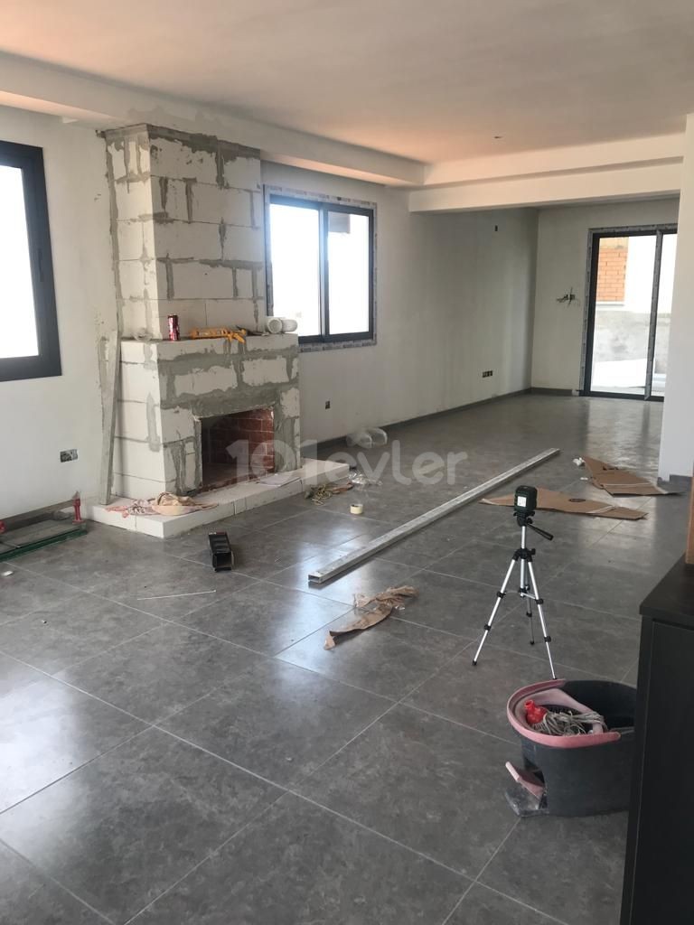 3+1 duplex villa for sale in Kyrenia Boğaz