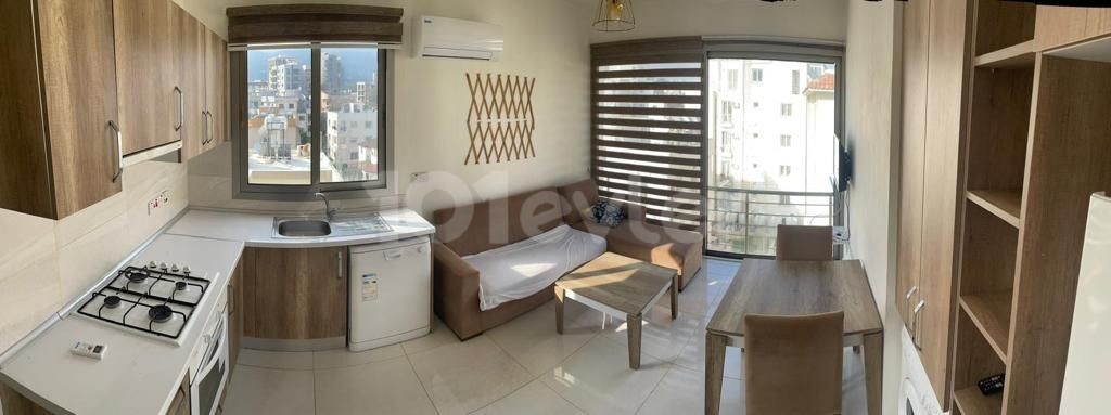 Girne Merkezde satılık 1+1 full eşyalı daireler