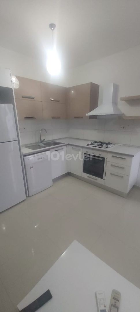 1+1 apartment for sale in Kyrenia Center, Commercial permit