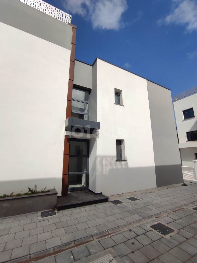 Zu verkaufen 2+1 Wohnung in Ozankoy, Kyrenia 