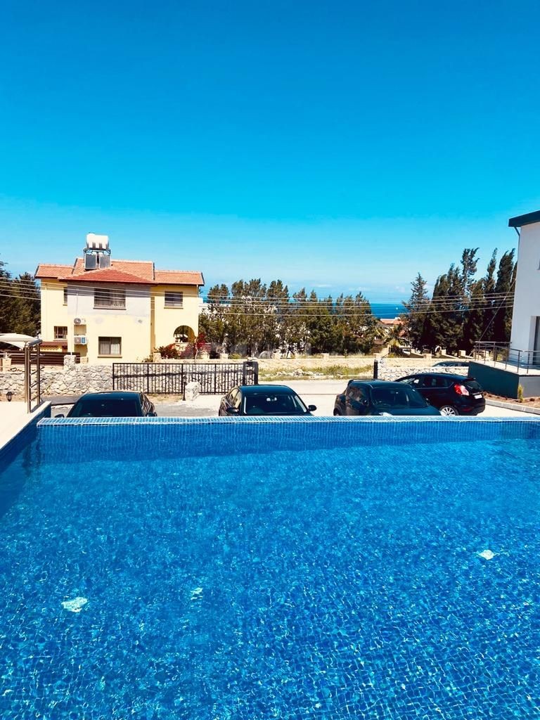 4+1 duplex villa for daily rent in Çatalkoy