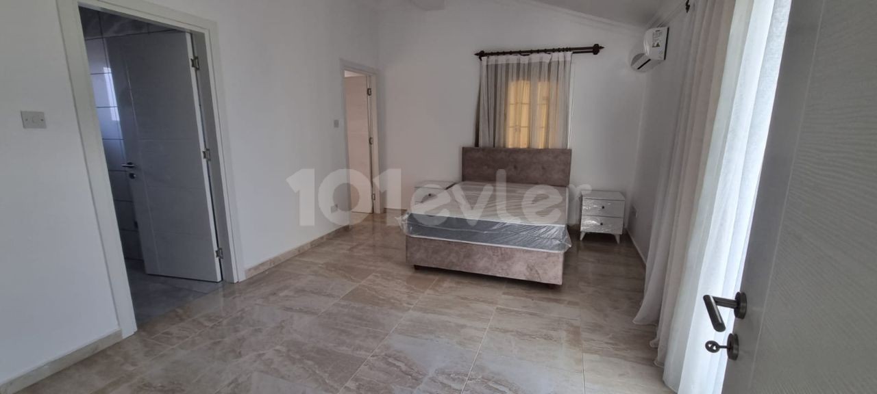 Girne Alsancak'ta satılık 3+1 villa