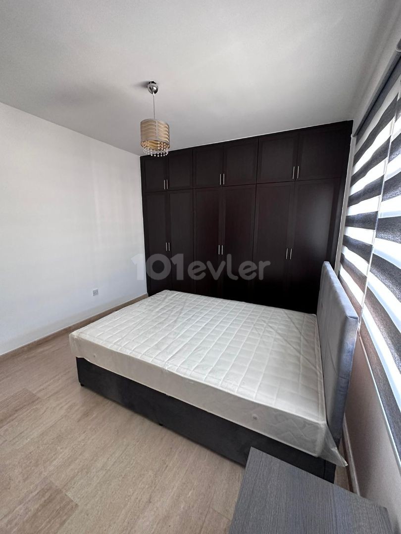 2+1 Penthouse-Wohnung zur Miete in Kyrenia Zentrum