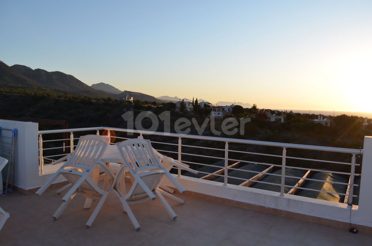 1+1 penthouse for sale in Esentepe