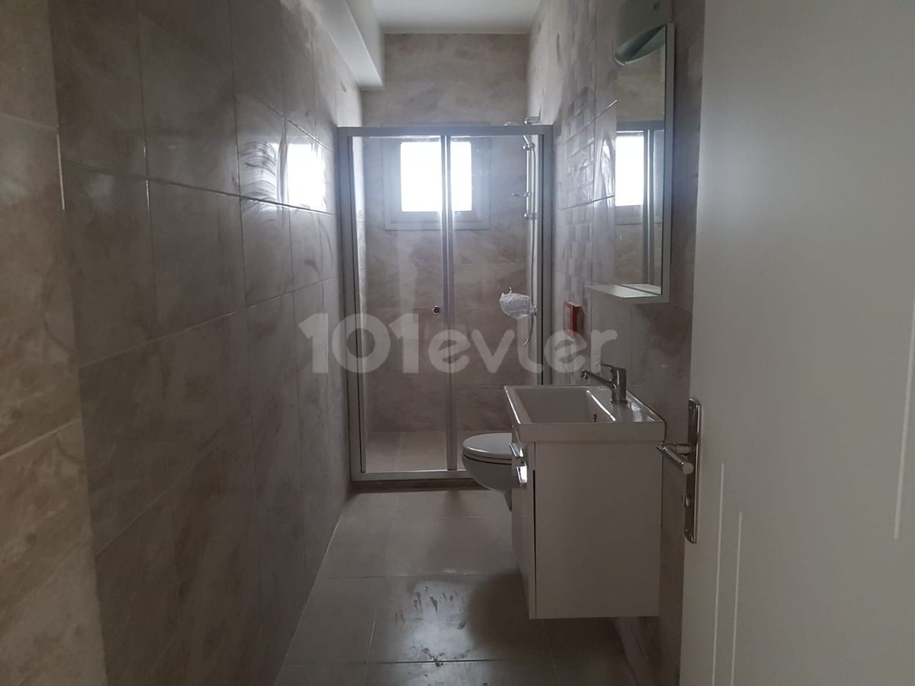 3+1 en suite super lux flat for sale in Gonyeli, Lefkosa