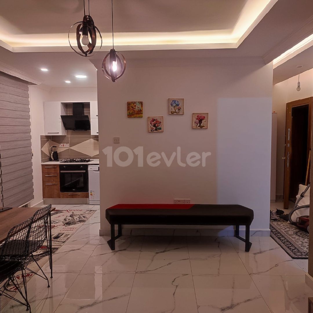 1+1 luxury apartment for rent in Kyrenia Center