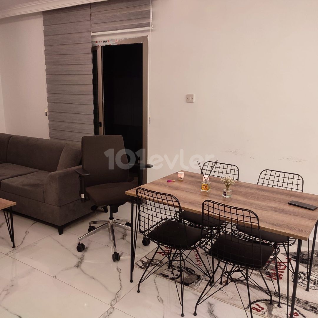 1+1 luxury apartment for rent in Kyrenia Center