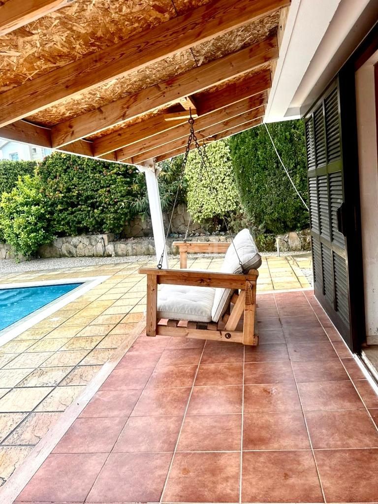 3+1 duplex amazing villa for sale with private swimming pool in Çatalköy