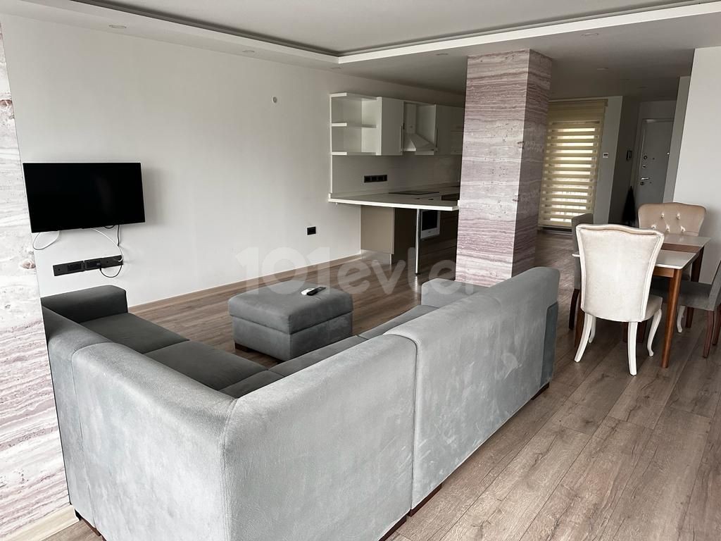  Girne Merkezde Satılık 2+1 full eşyalı daire ,Vergiler ödenmiş !!!!!