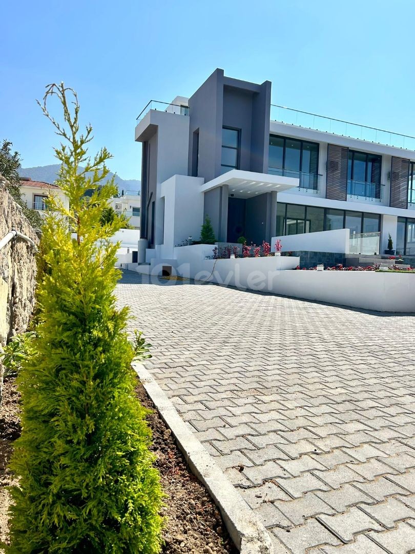 3+1 finished villa for sale in the most luxurious place in Doğanköy