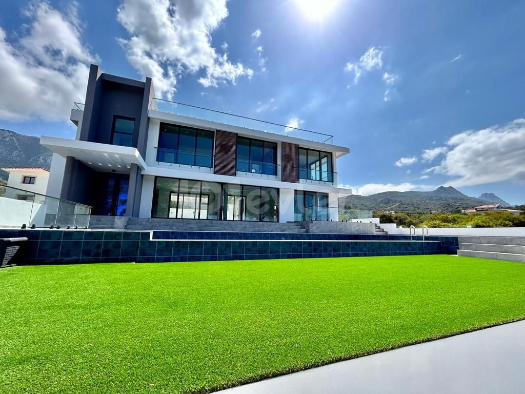 3+1 finished villa for sale in the most luxurious place in Doğanköy