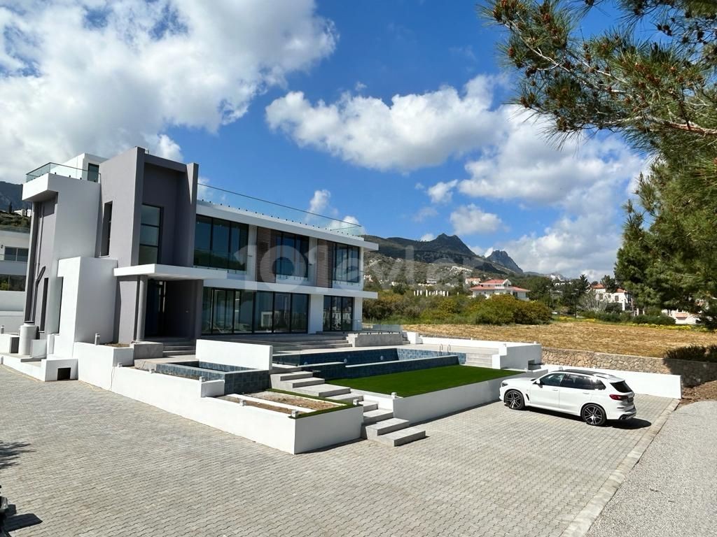 3+1 finished villa for sale in the most luxurious place in Doğanköy