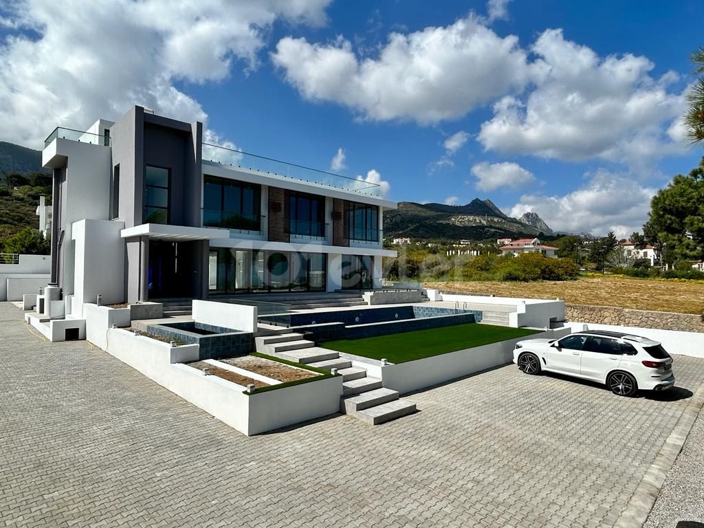 3+1 finished villa for sale in the most luxurious place in Doğanköy