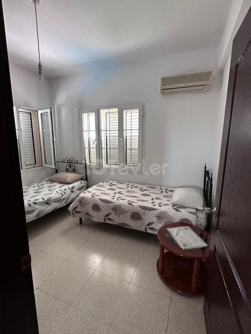 3+1 villa for daily rent in Lapta