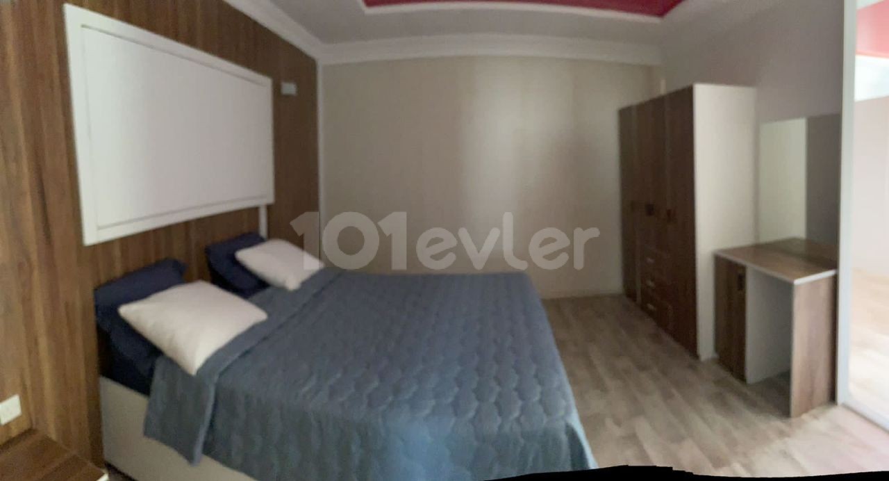 1+1 Wohnung mit 12 zusätzlichen Schlafzimmern zur Miete in Karşıyaka.
