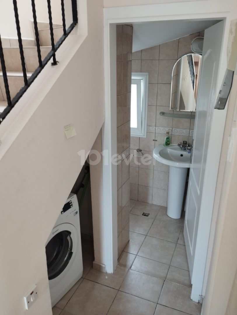 Girne Amerikana Yürüme Mesafesinde Öğrenciye Uygun Kiralık 3+1 İkiz Villa