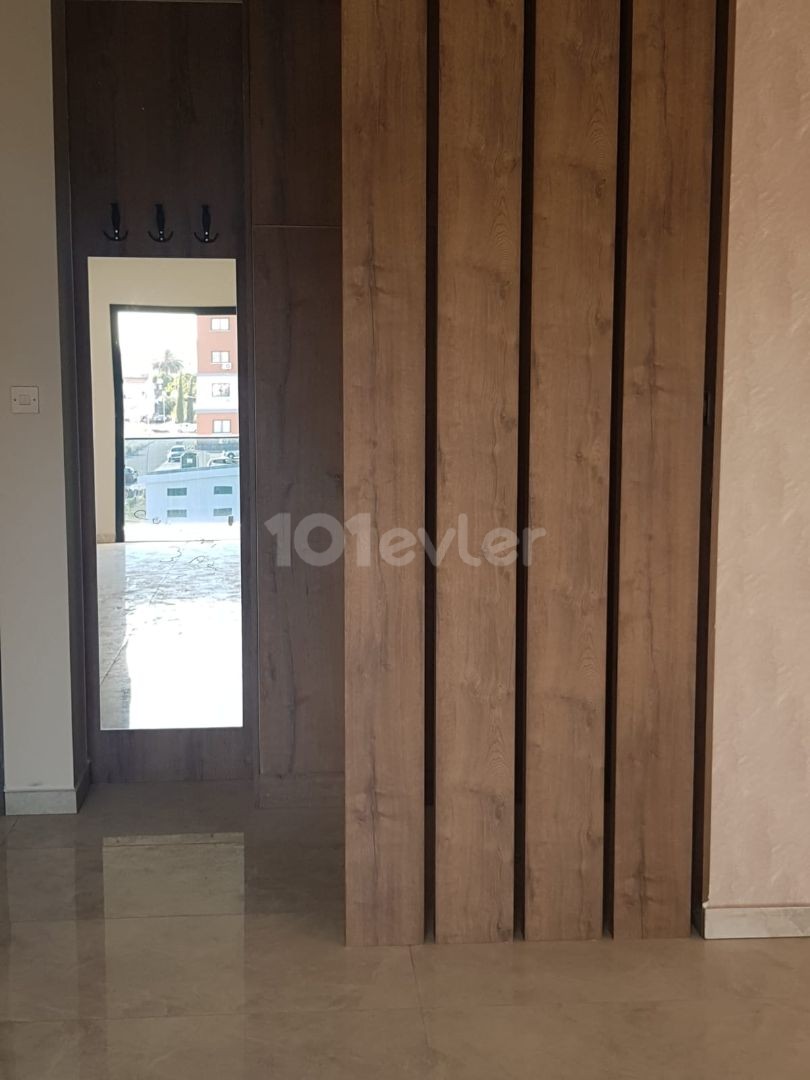 3+1 luxury apartment for sale in Nicosia Küçük Kaymaklı