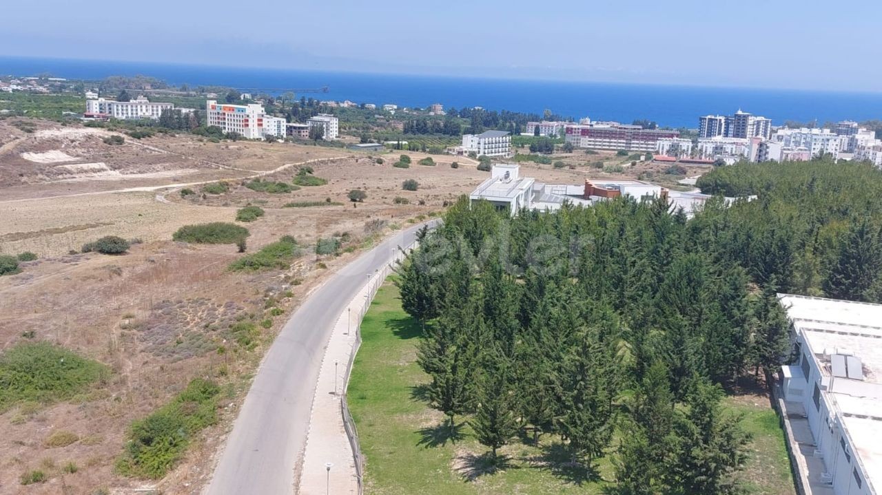 GRUNDSTÜCK ZUM VERKAUF IN LEFKE/ GEMİKONAĞI