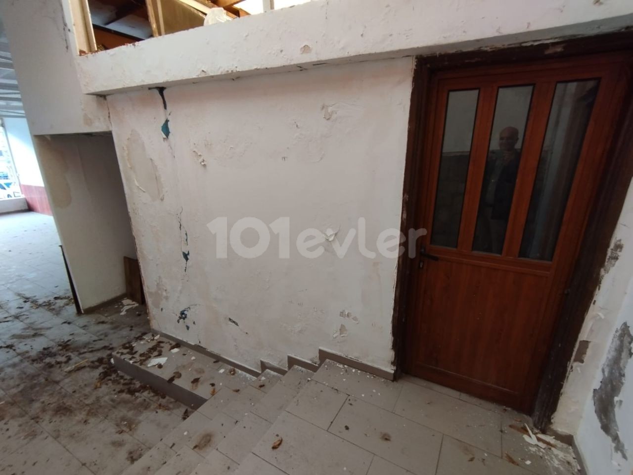 COMMERCIAL SHOP FOR RENT IN KYRENIA/CENTRAL BAZAA