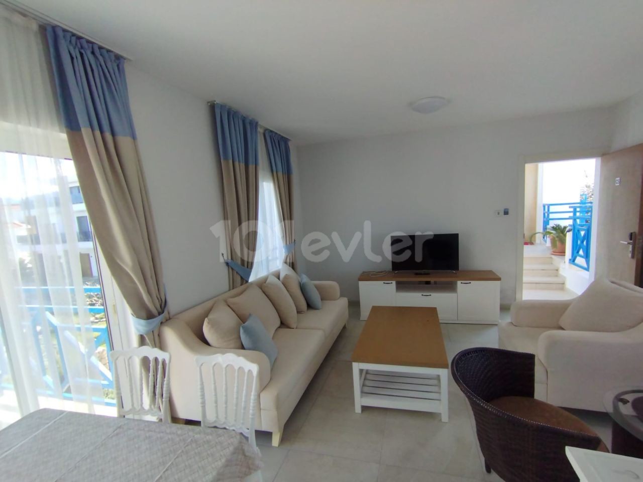 2+1 LUXUSWOHNUNG ZU VERMIETEN IN GIRNE/ ALSANCAK