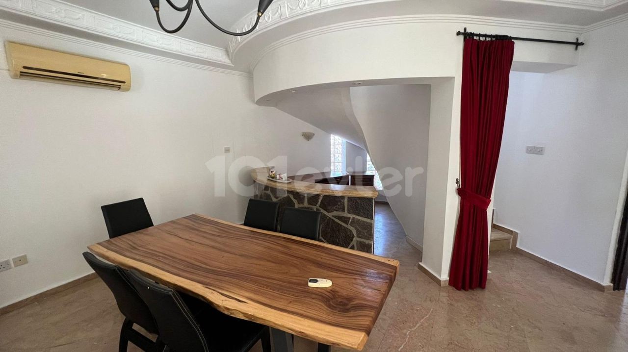 3+1 spacious villa for rent in Alsancak