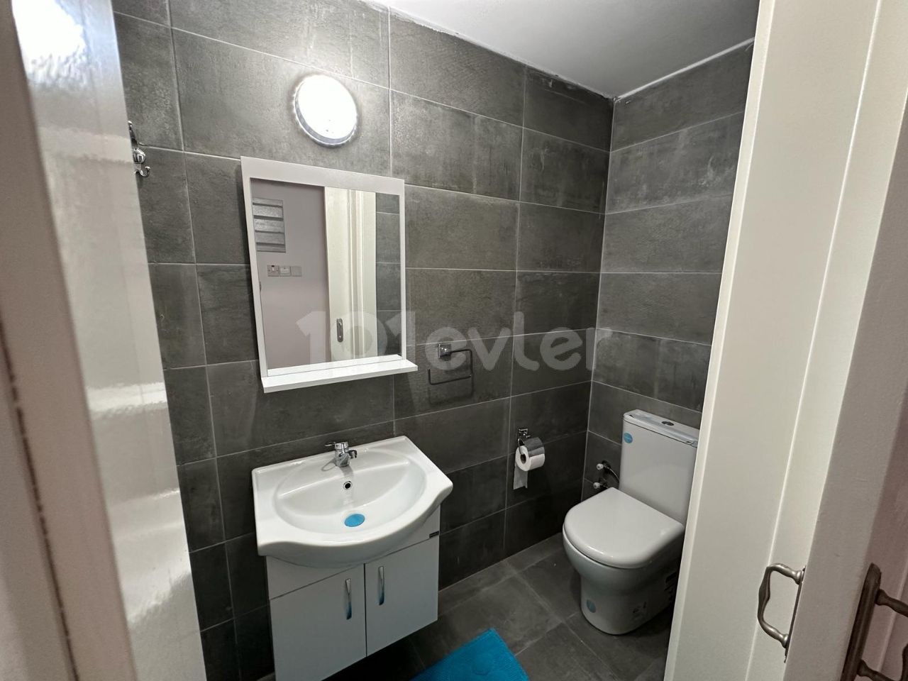 Girne, Bellapais'te kiralık 2+1 geniş daire ayle için