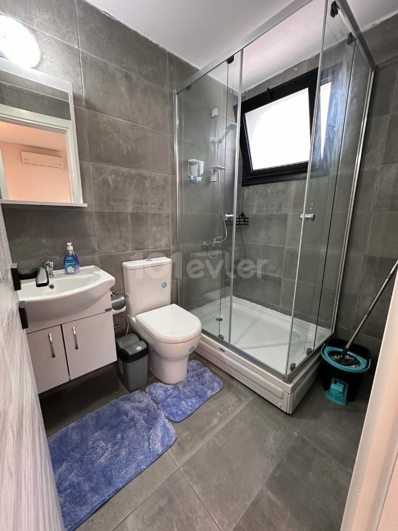 Girne, Bellapais'te kiralık 2+1 geniş daire ayle için