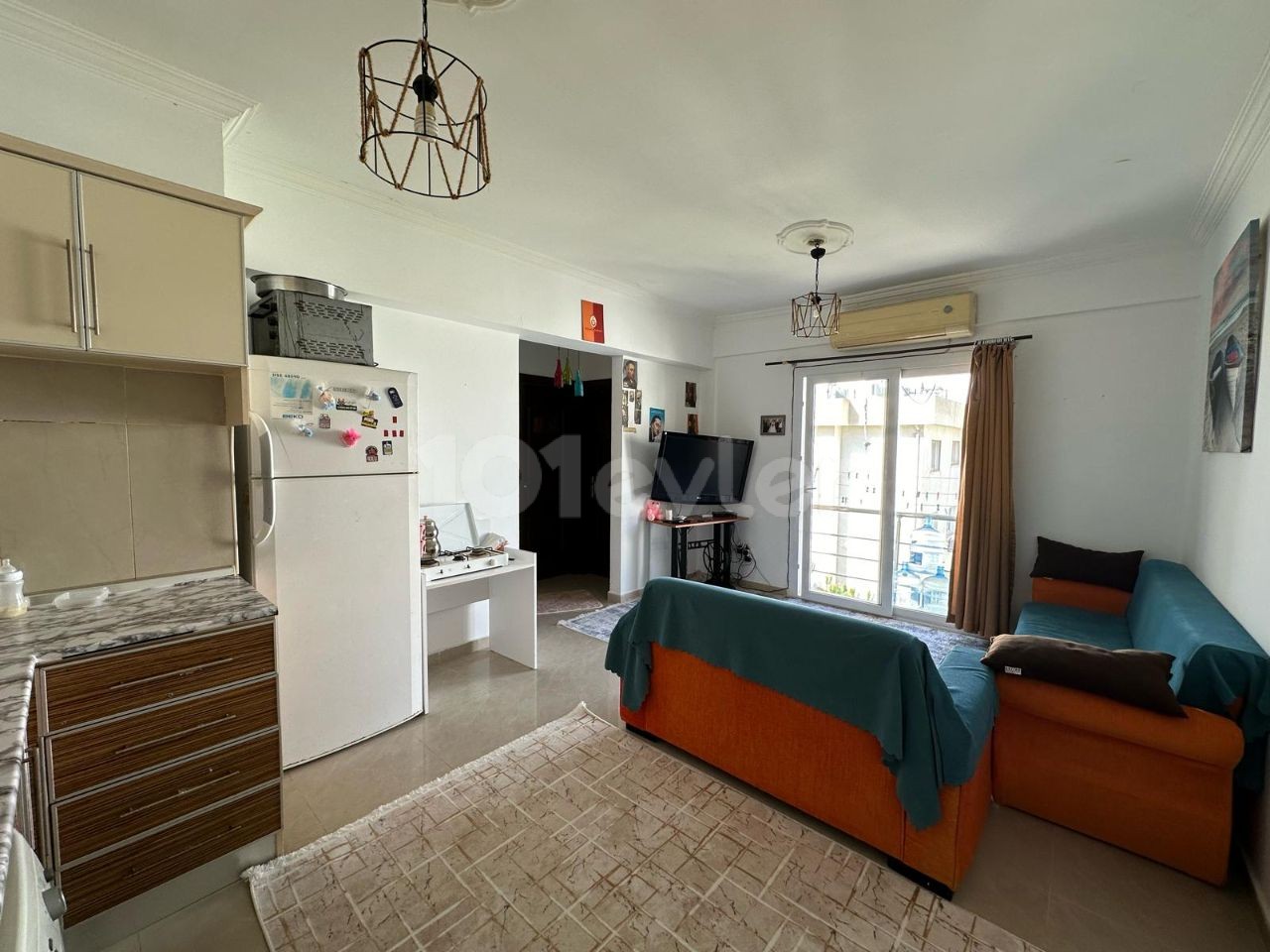 2+1 FLAT FOR SALE IN KYRENIA/CENTER