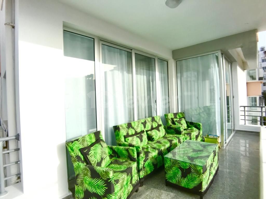 3+1 luxury apartment for rent in Kyrenia Center