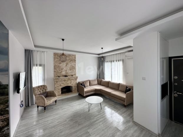 3+1 duplex villa for rent in Alsancak